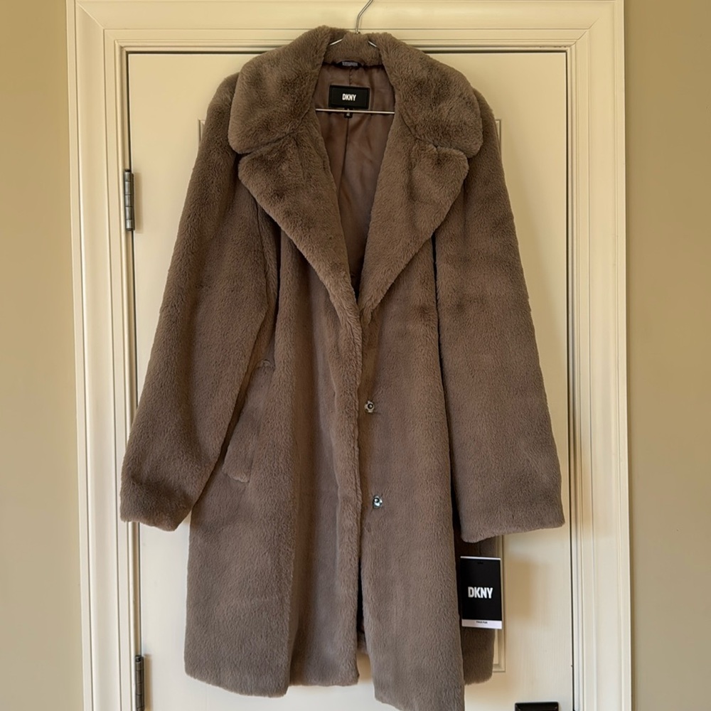 NWT DKNY Faux Fur Coat XL